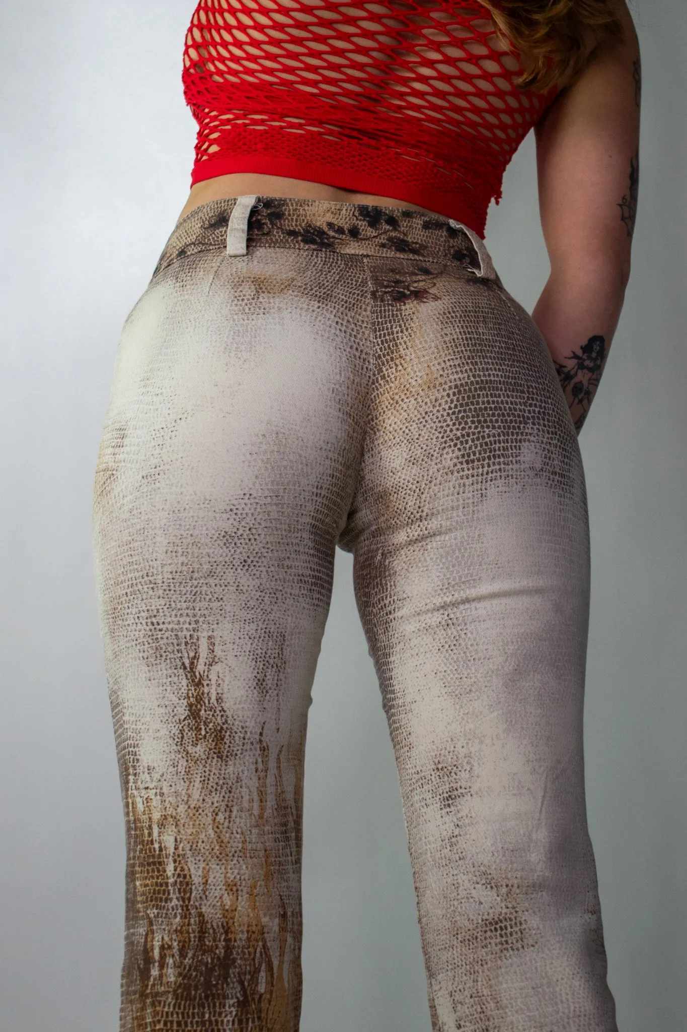 90s Tattoo Cropped Flares