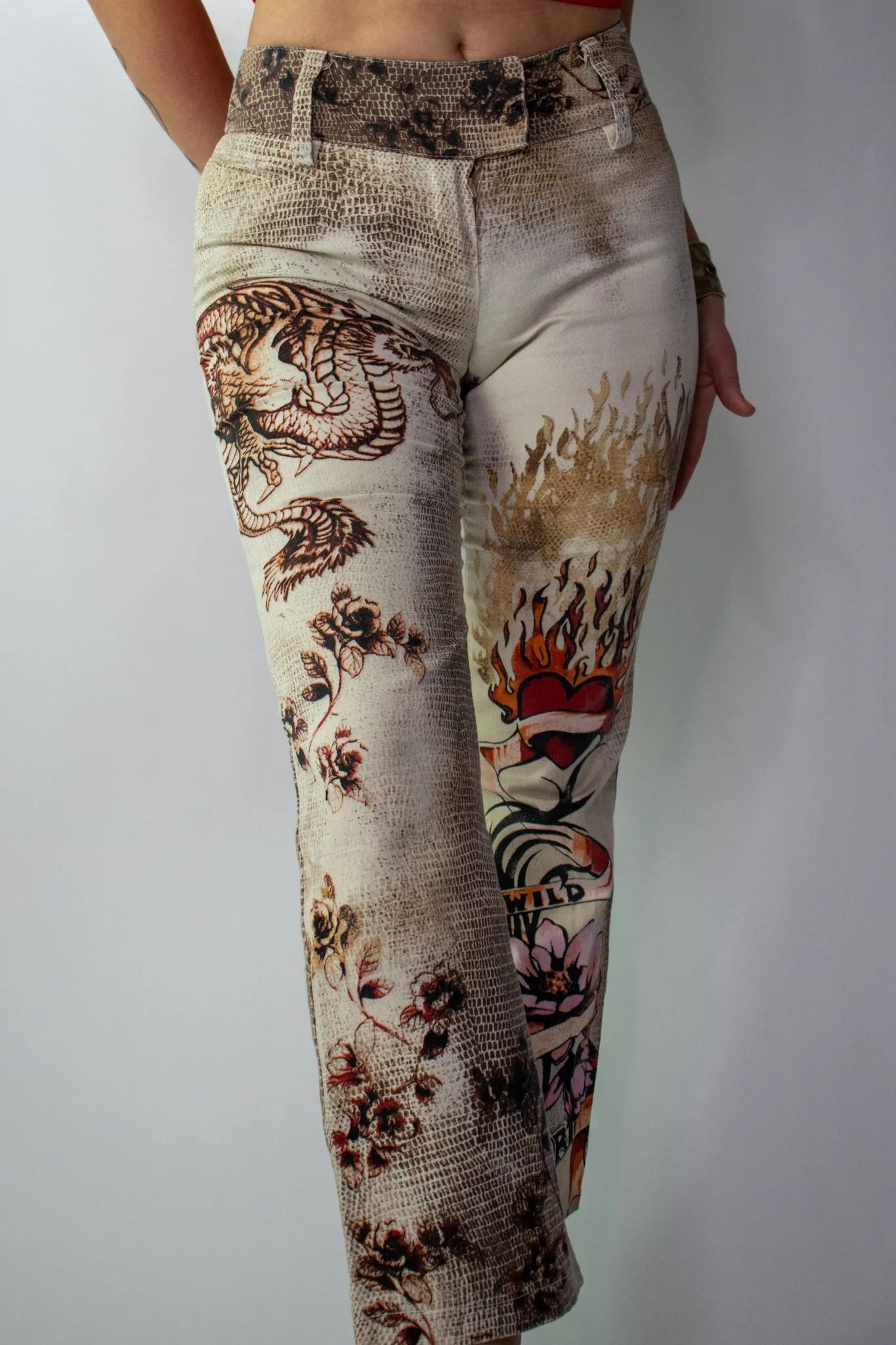 90s Tattoo Cropped Flares