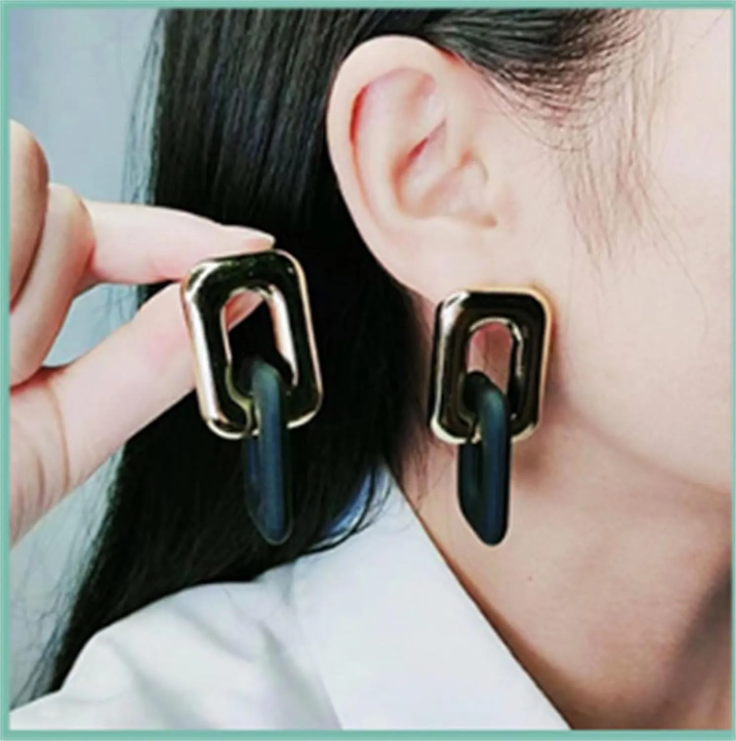Acrylic Geometric Earrings Hoop Gold Dangle Earrings for Women Pink Red Square Huggie Earrings White Yellow Blue Square Drop Earrings Jewelry Gifts