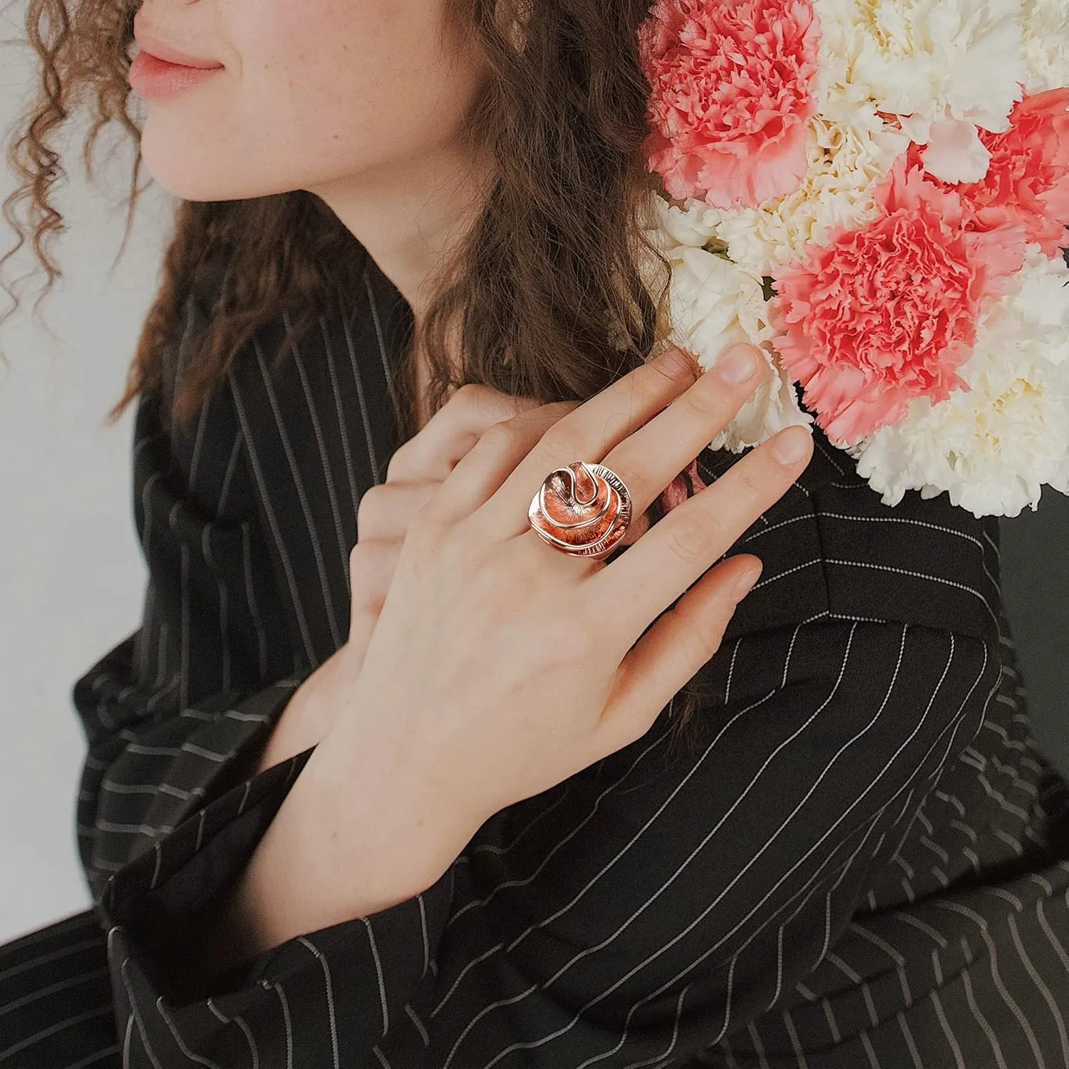 Cocktail Rings for Women Fashion 18K Gold Plated & Silver Flower Statement Ring Wedding Engagement Party Jewelry Gift