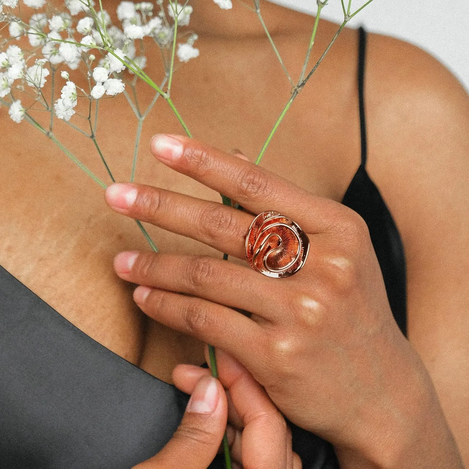 Cocktail Rings for Women Fashion 18K Gold Plated & Silver Flower Statement Ring Wedding Engagement Party Jewelry Gift