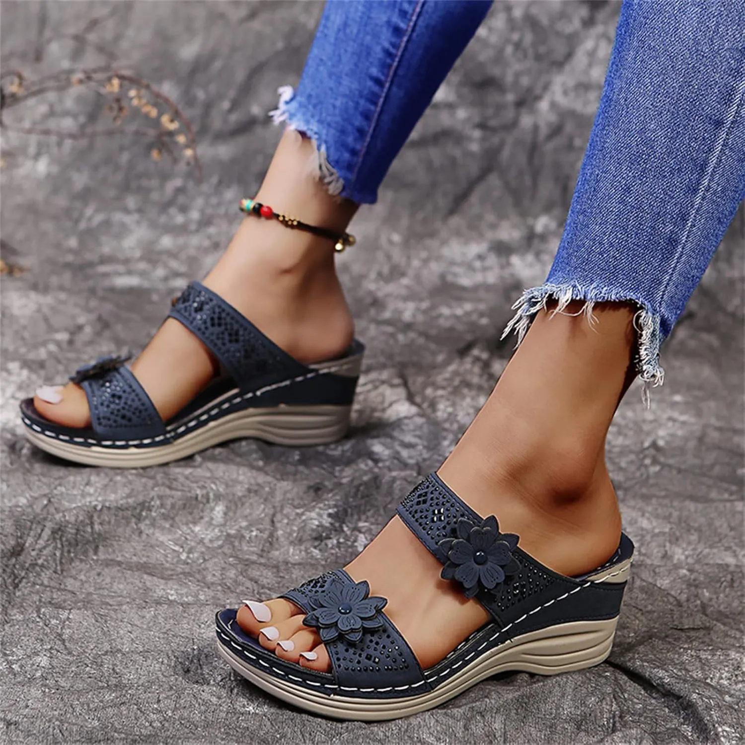 Ladmiple Womens Sandals Comfortable Causal Summer Flip Flops Arch Support Beach Roman Open Toe Orthopedic Wedge Sandal
