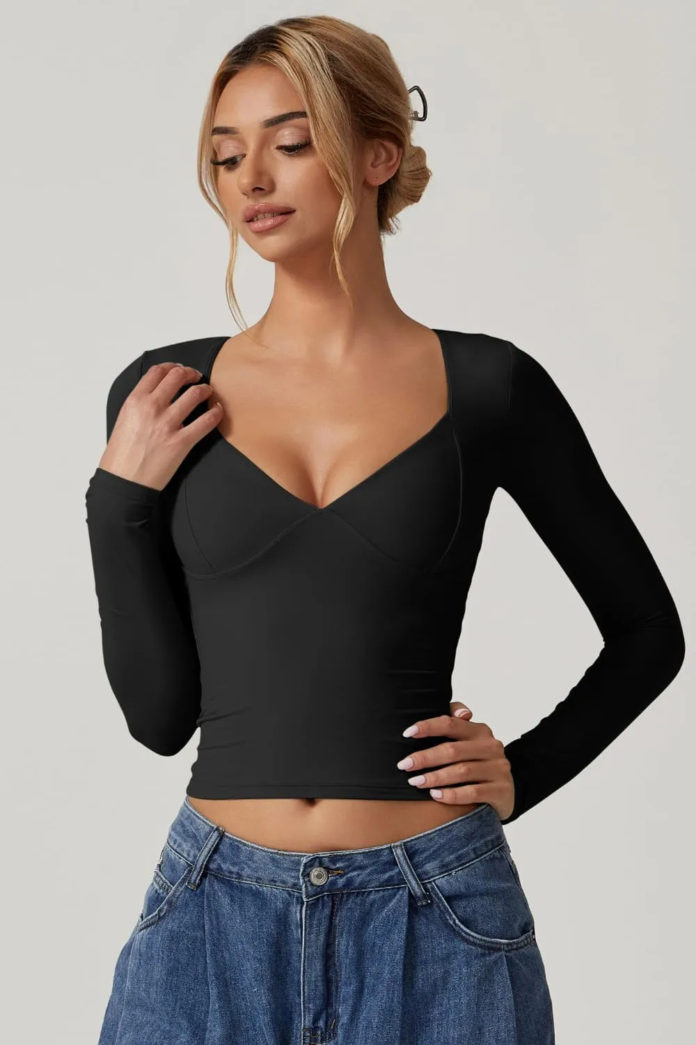 QINSEN Women's Long Sleeve V Neck T Shirts Double Lined Crop Top Seamed Cup Going Out Tops