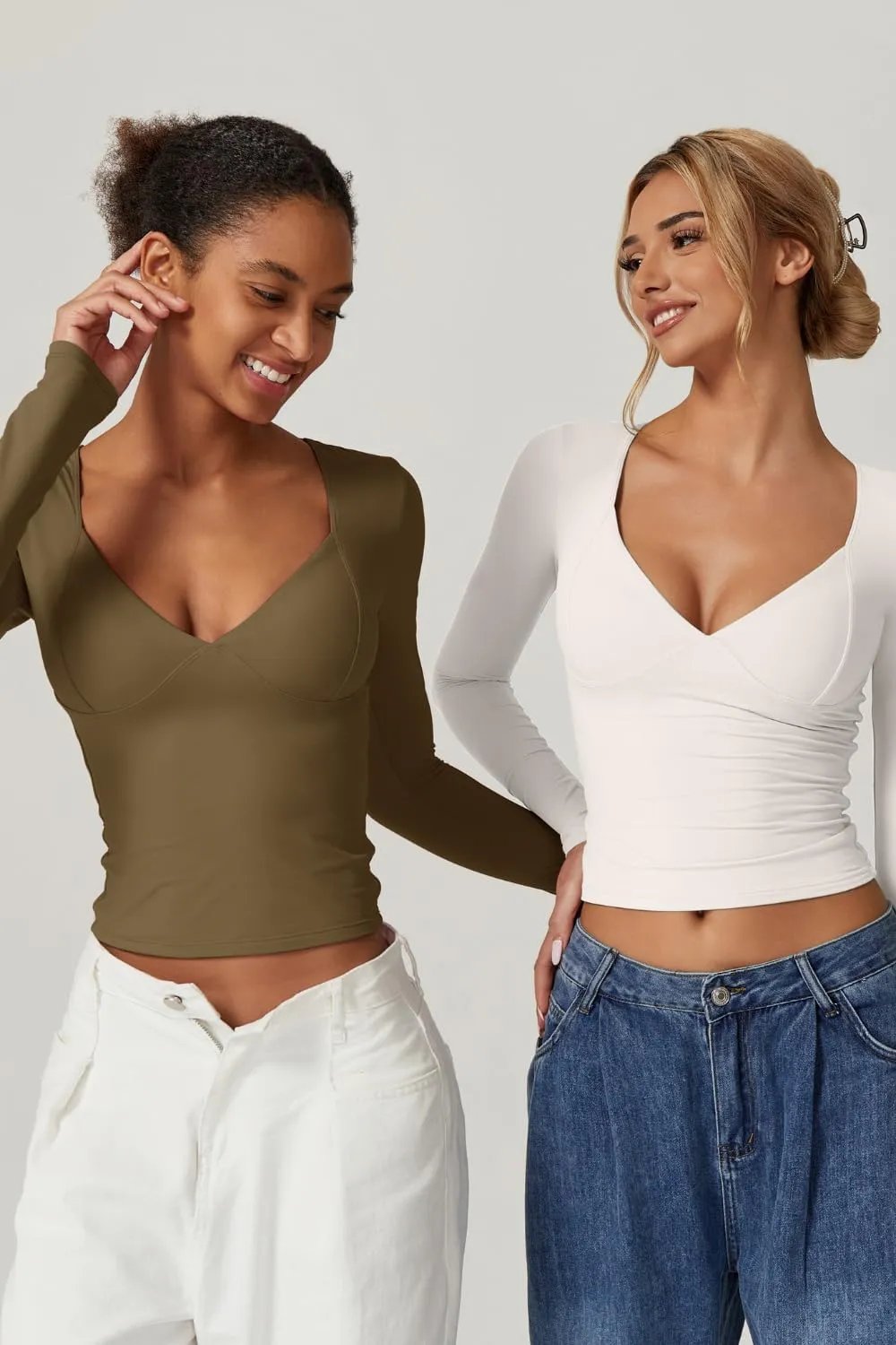QINSEN Women's Long Sleeve V Neck T Shirts Double Lined Crop Top Seamed Cup Going Out Tops