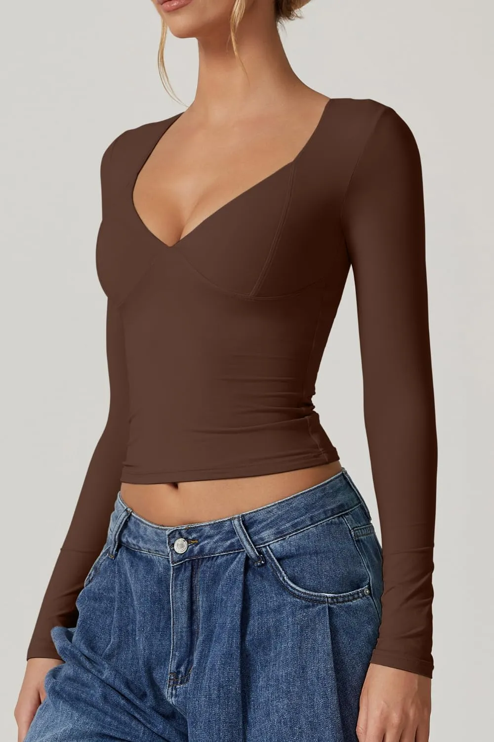 QINSEN Women's Long Sleeve V Neck T Shirts Double Lined Crop Top Seamed Cup Going Out Tops