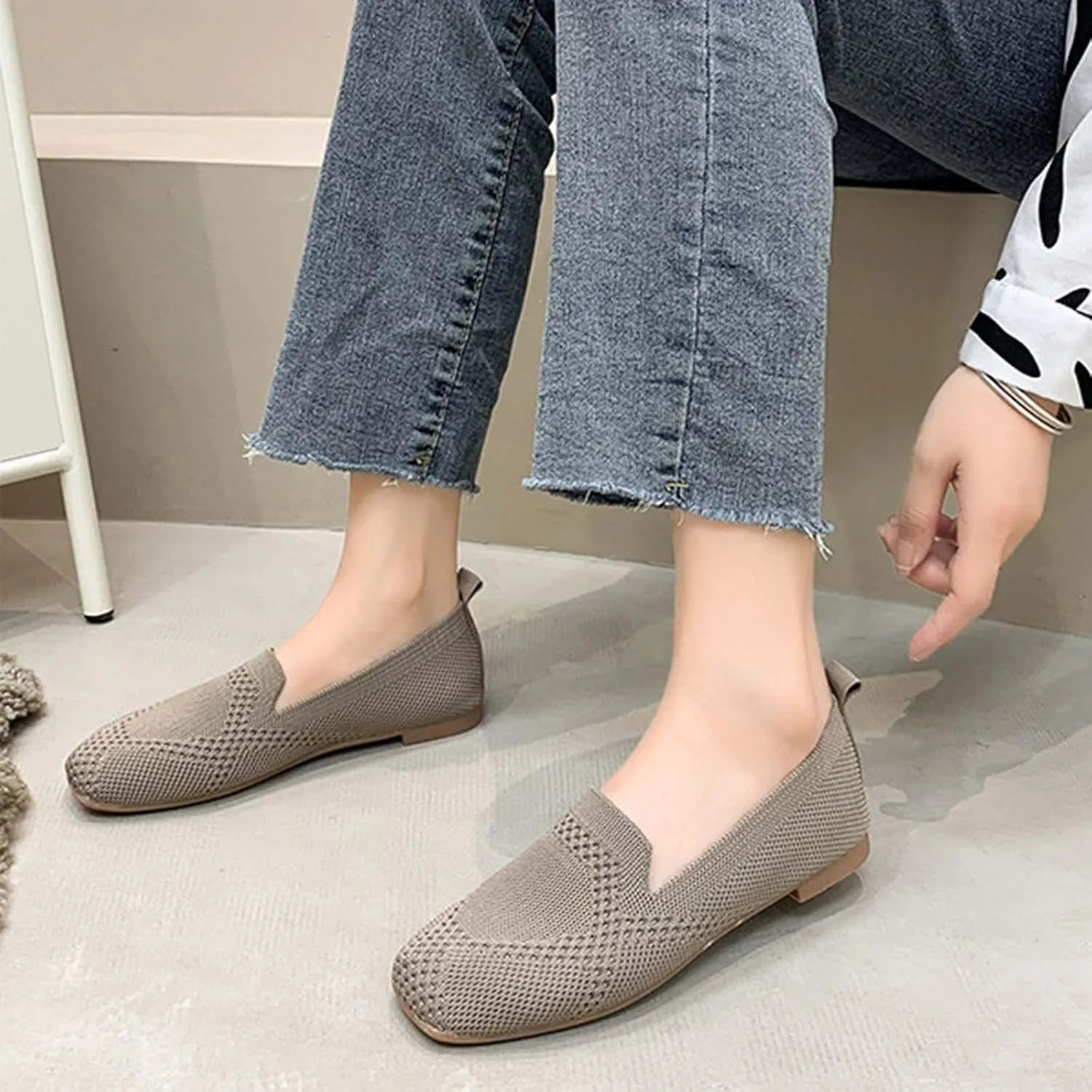 Shoes for Women 2023 Summer Fashion Square Toe Closed Toe Weave Breathable Mesh Slip on Sandals Lightweight Comfortable Ladies Walking Shoes