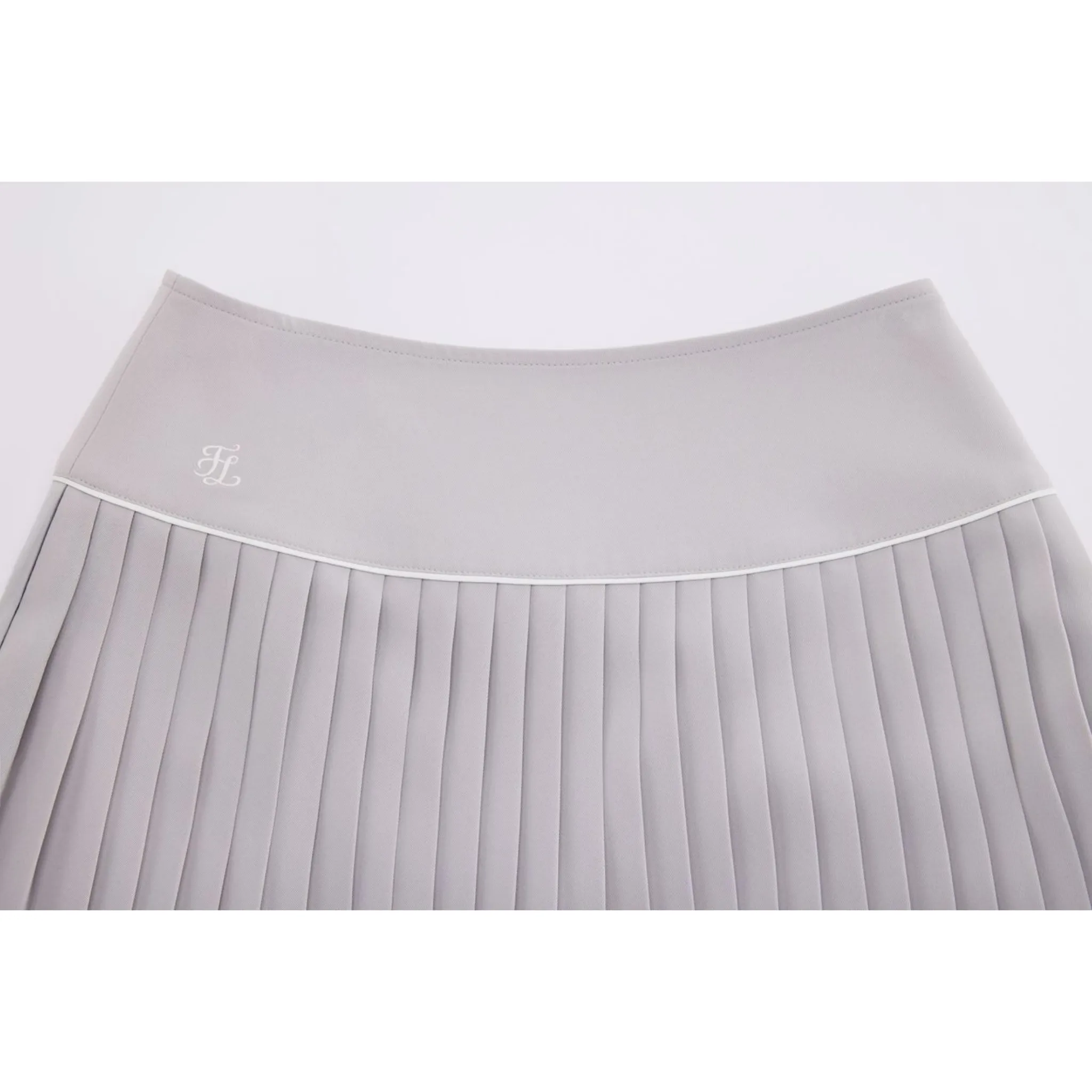 SILK TWIST FLARE PLEATS SKIRT