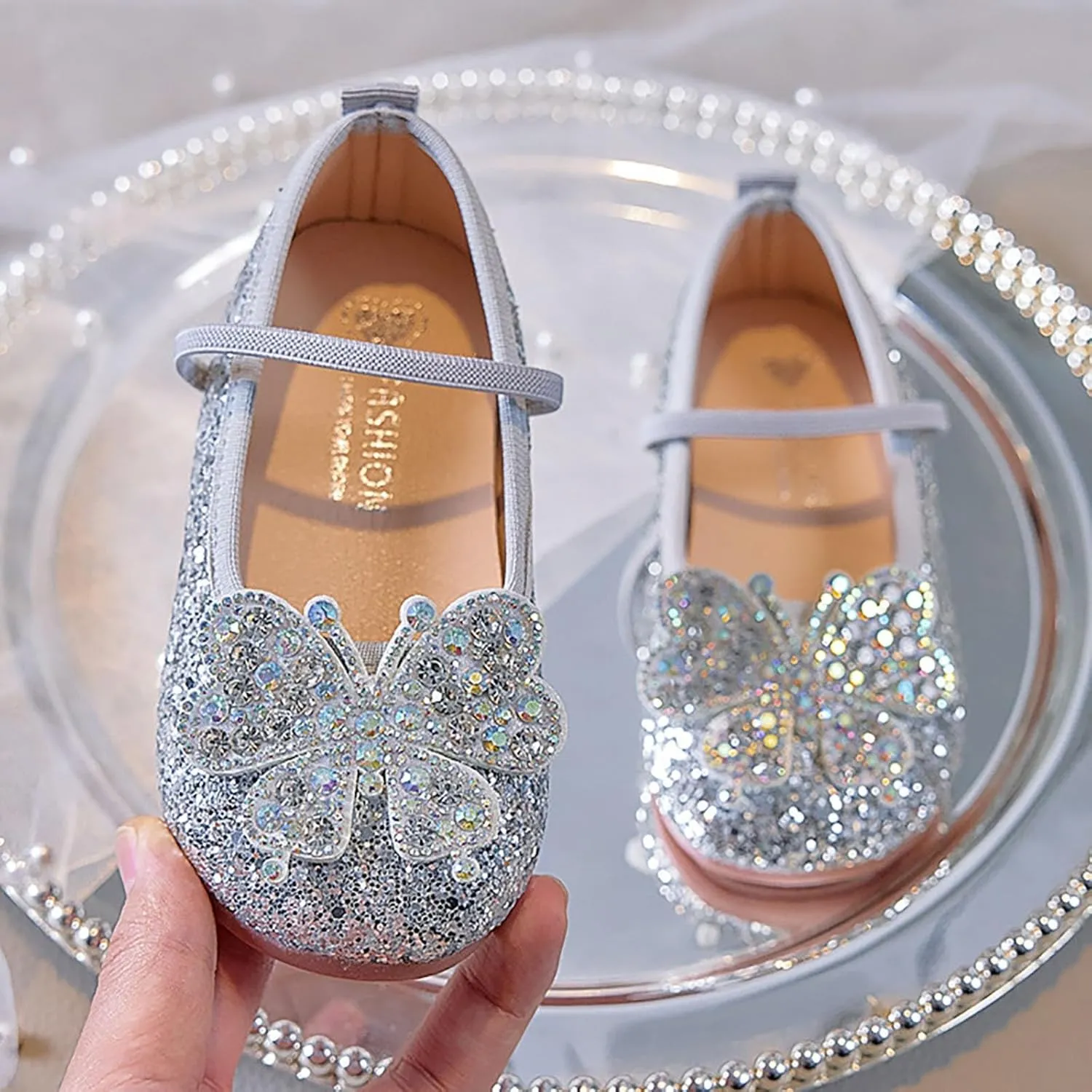 Walking Shoes for Boys Girls Girls Flat Sandals Comfortable Soft Fashionable Shiny Princess Sandals