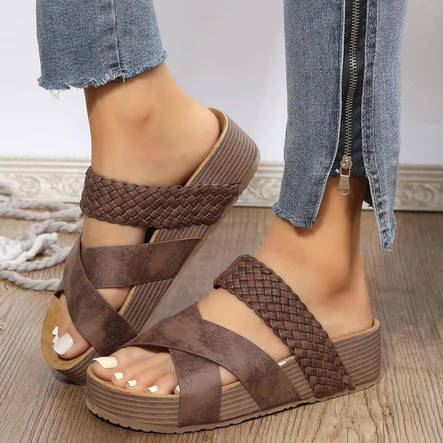 Wedge Sandals for Women Open Toe Flat Sandals with Arch Support Plus Size Cross Platform Slippers Non-Slip Summer Beach Vacation Shoes