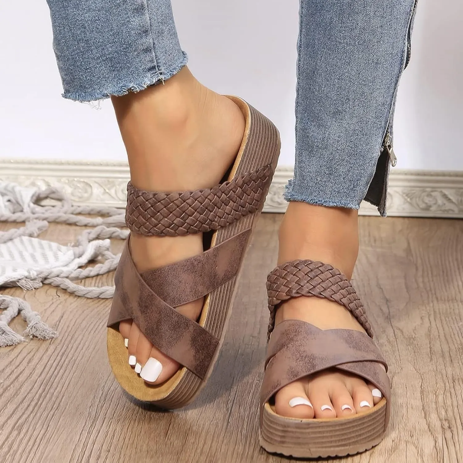 Wedge Sandals for Women Open Toe Flat Sandals with Arch Support Plus Size Cross Platform Slippers Non-Slip Summer Beach Vacation Shoes