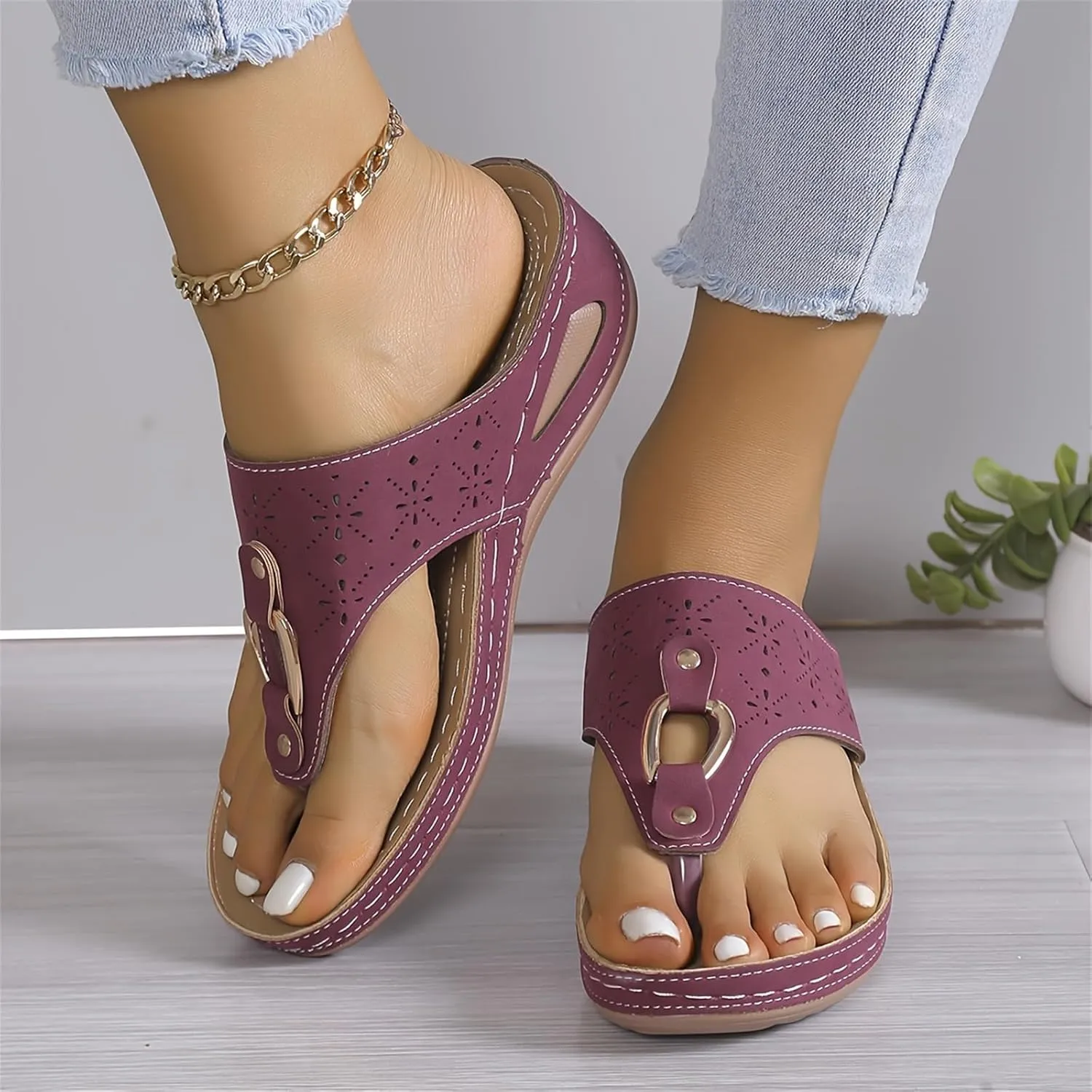 Women's Leather Orthopedic Sandals Breathable Mesh Sports Flip Flops Arch Support Slippers Beach Walking Sandals