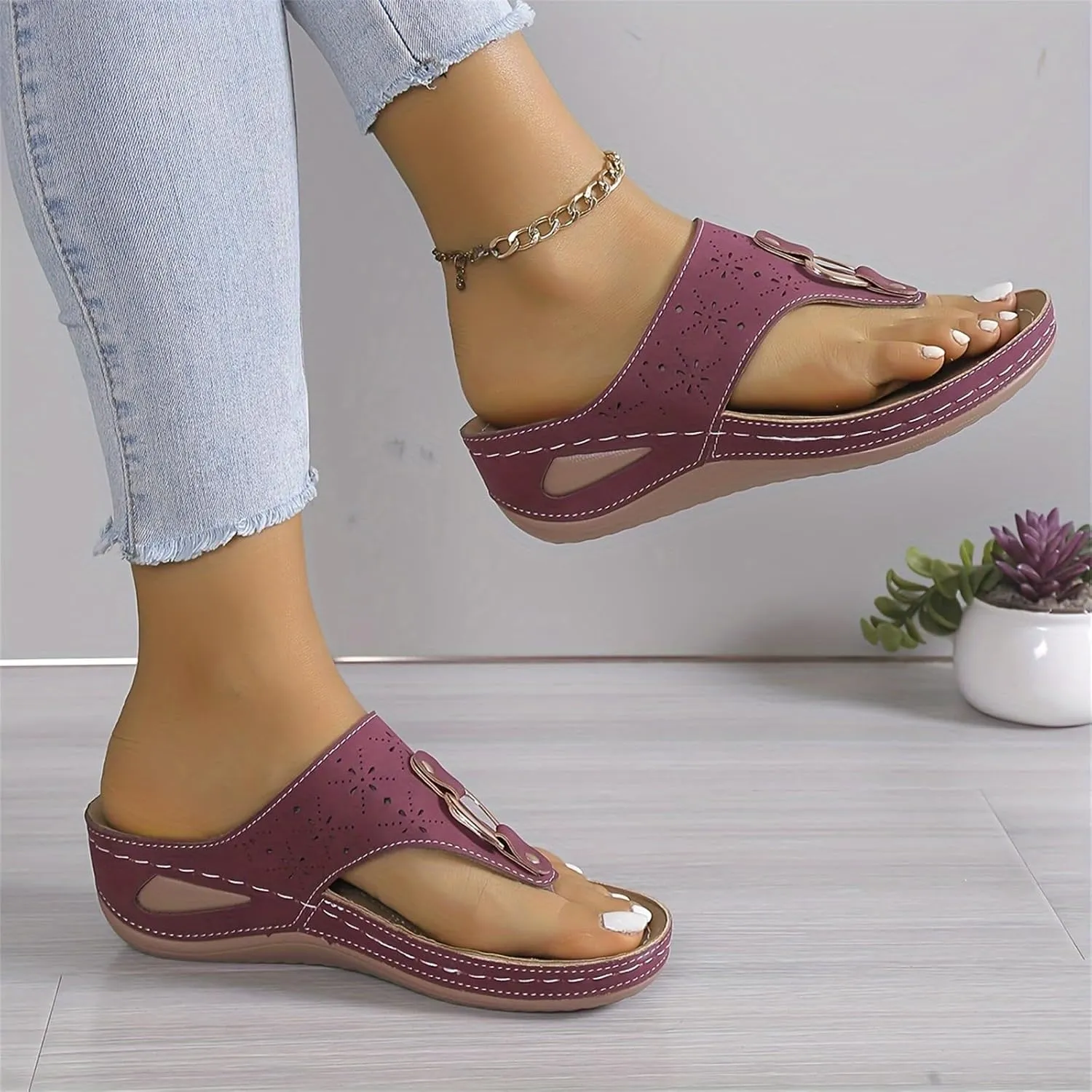 Women's Leather Orthopedic Sandals Breathable Mesh Sports Flip Flops Arch Support Slippers Beach Walking Sandals