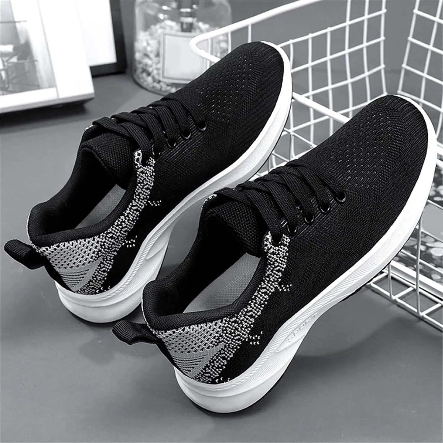 Women's Mesh Sneakers Lace Up Lightweight Casual Sneakers Comfortable Non-Slip Breathable Walking Shoes Orthopedic Shoes with Arch Support