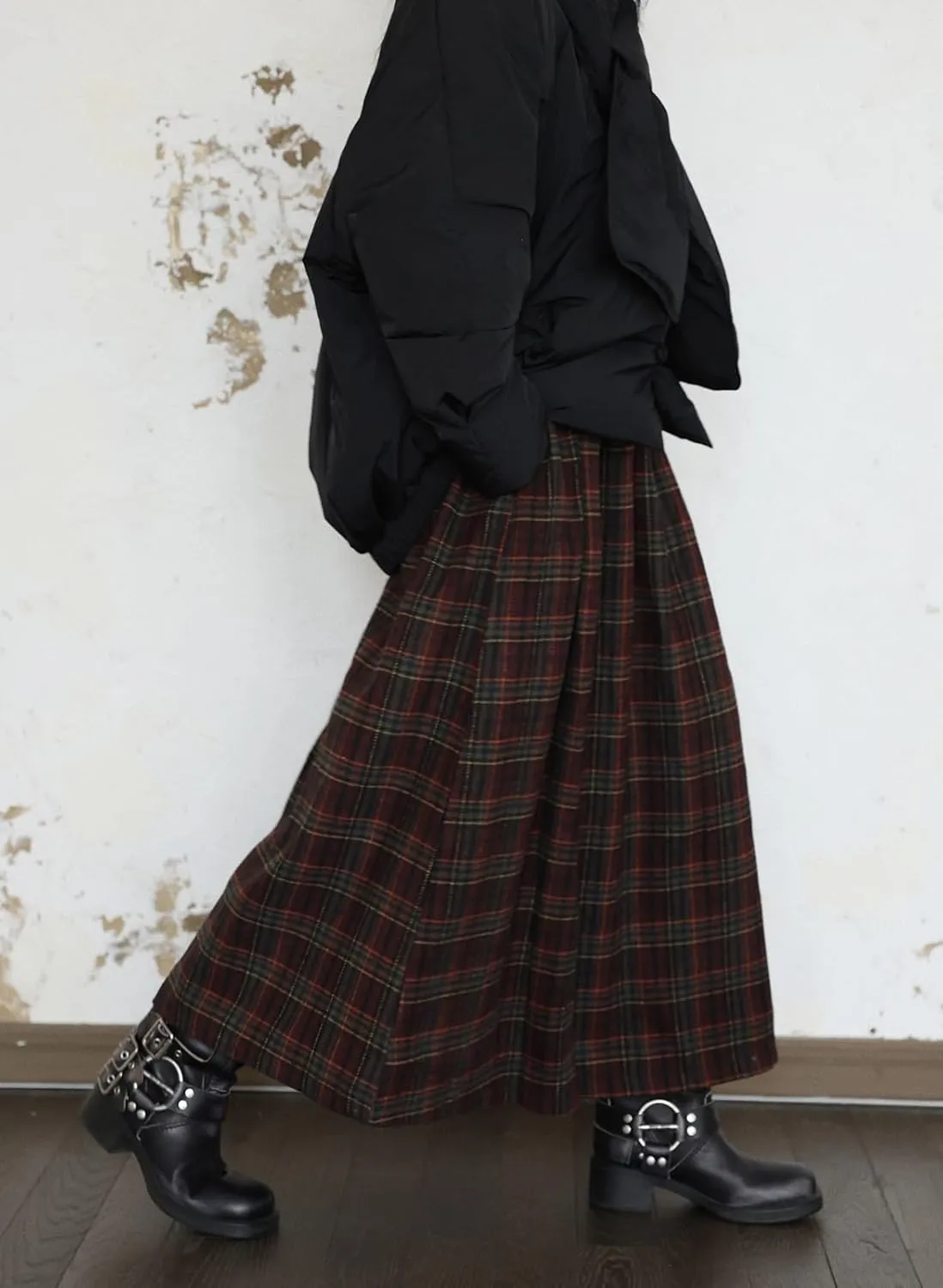 Women's Vintage Plaid Skirts Y2K Fairy Grunge Emo A-Line Tartan Long Skirts Acubi Alt Maxi Skirt Preppy Clothes